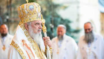 Liturghie-Putna-150-ani-128